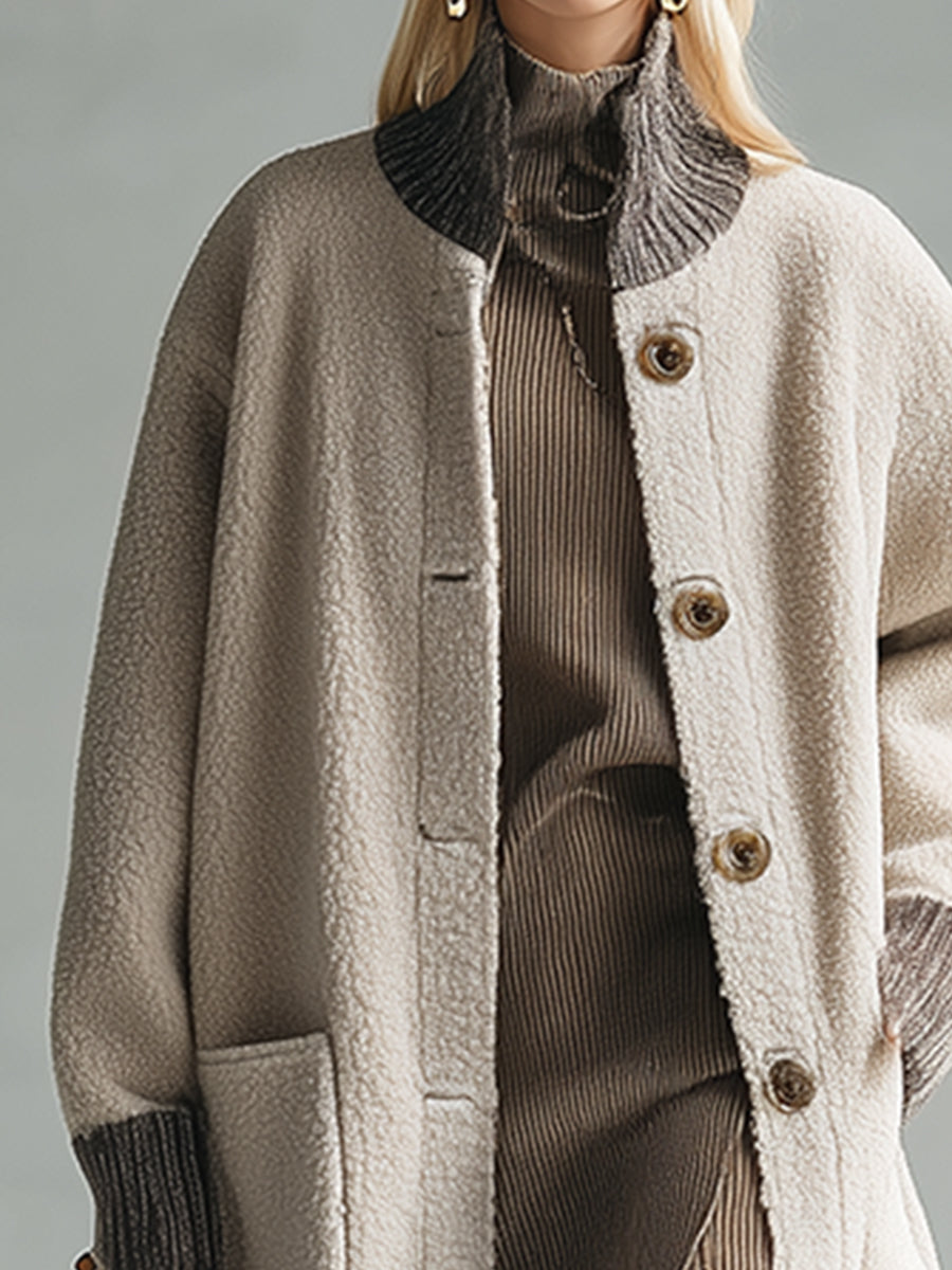Veste en polaire beige au style rétro avec ourlet contrasté