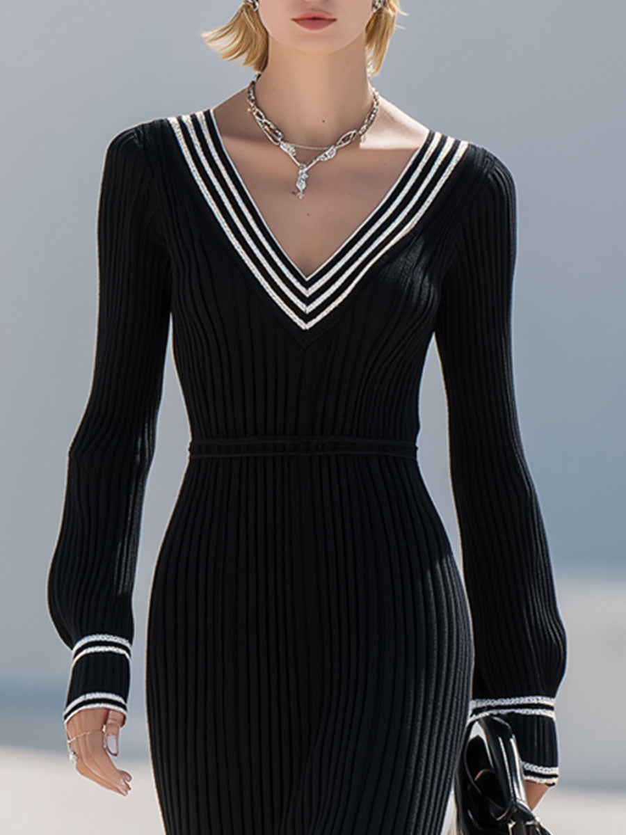 Robe Midi Noir Côtelé à Manches Longues avec Ourlet en Queue de Poisson et Détails Rétro Blancs