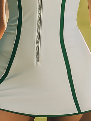 Robe Mini Chic Sportive Sans Manches avec Zip - Blanc et Vert | Expédition Rapide en 24 Heures
