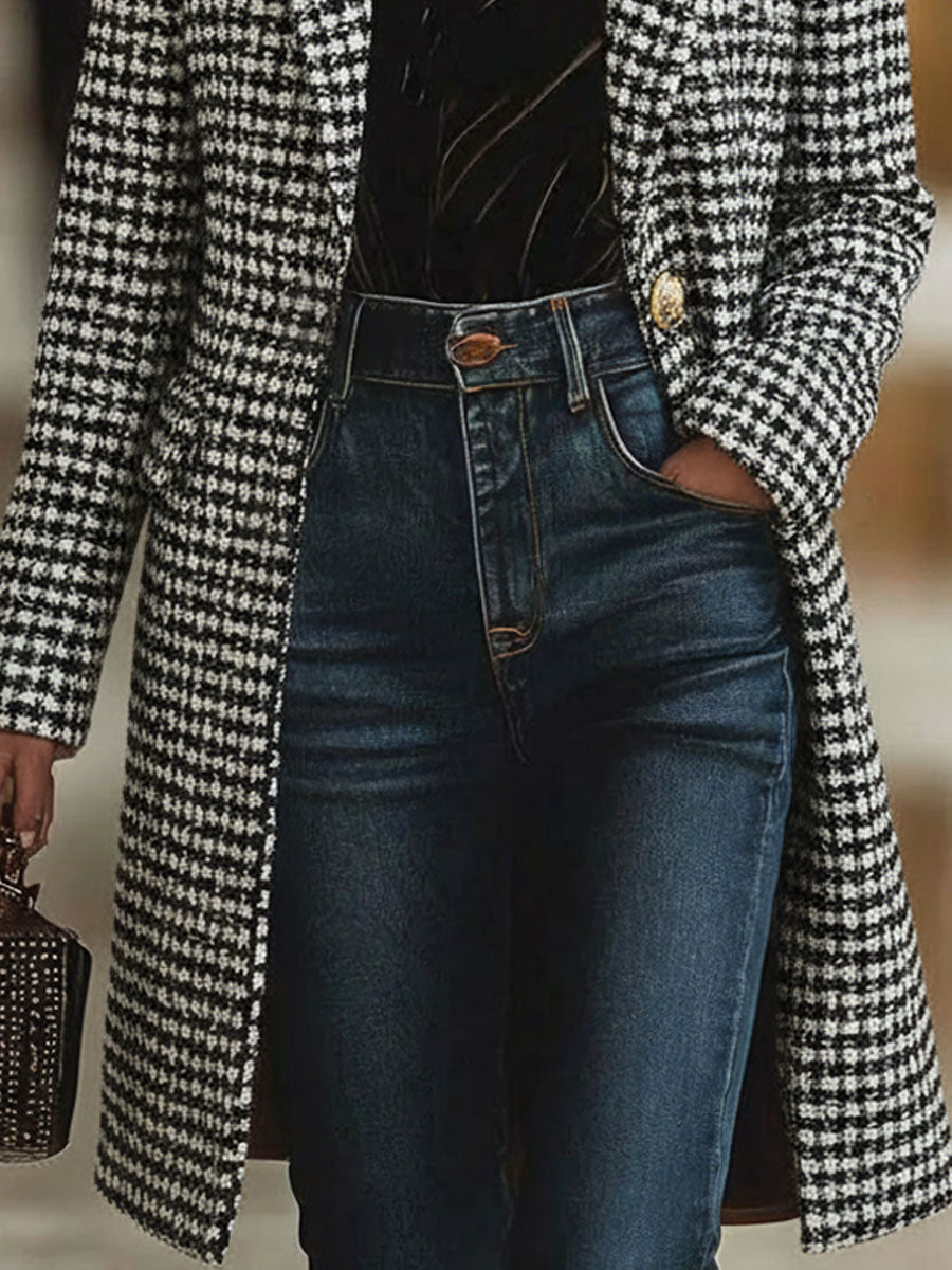Veste mi-longue en tweed à motif pied-de-poule avec col en fourrure au style rétro