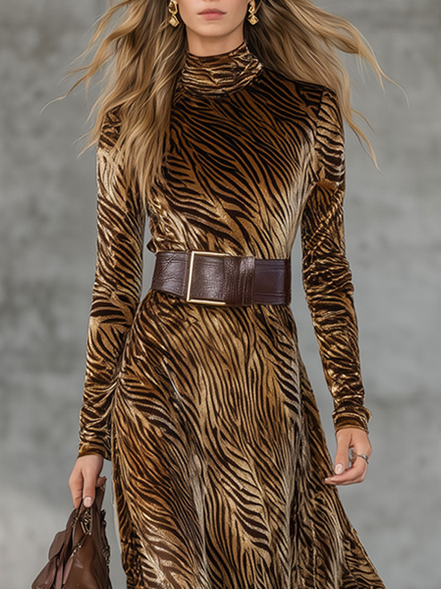 Robe Maxi Longue en Velours Doré à Imprimé Zèbre - Élégance Rétro