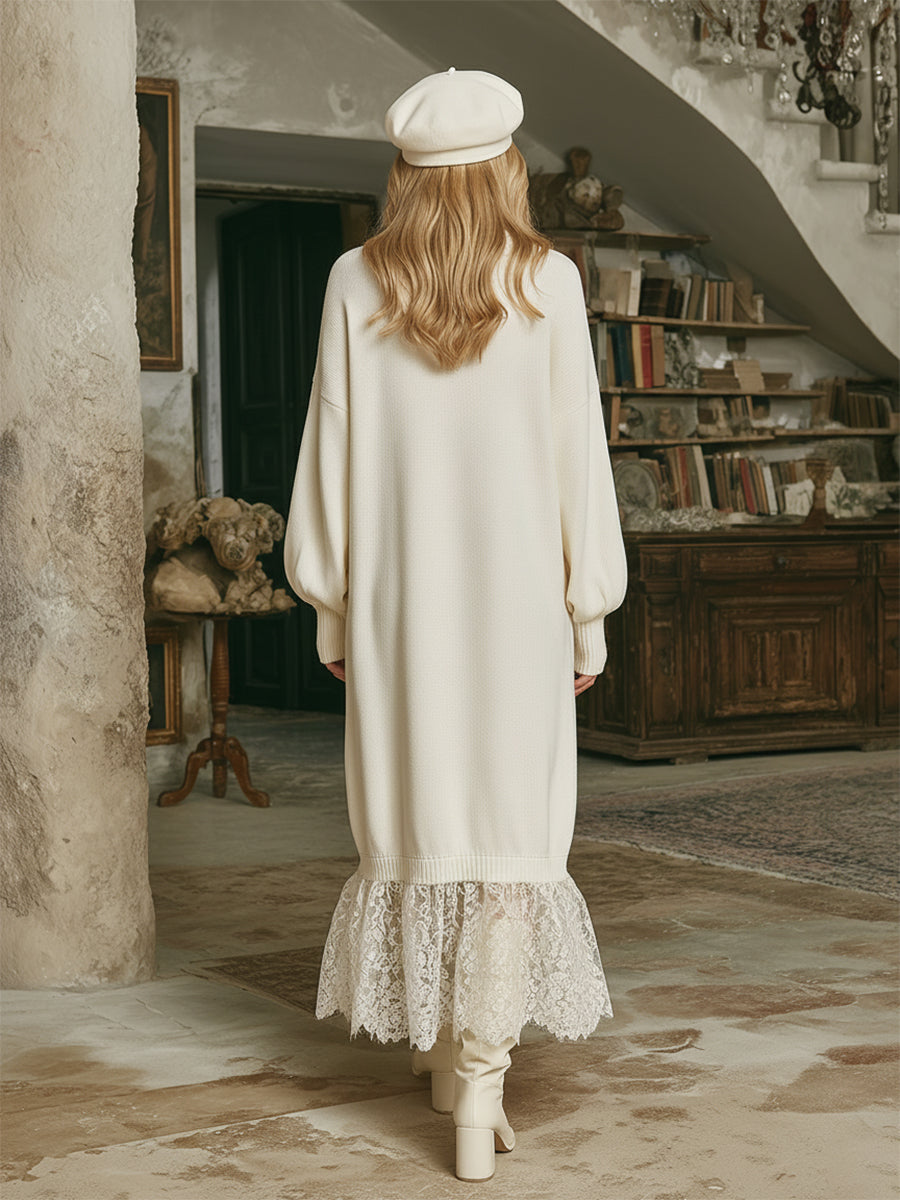 Robe Maxi Tricotée Blanche avec Col en Dentelle de Lotus : Élégance et Romance