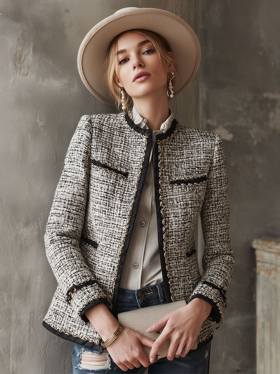 Veste Rétro en Tweed Noir et Blanc avec Détails Noirs Élégants