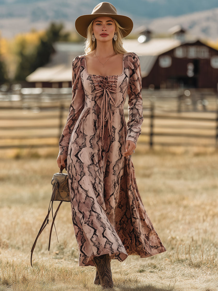 Robe Maxi Velours Imprimé Serpent Rose avec Détails Lacés - Style Western Rétro