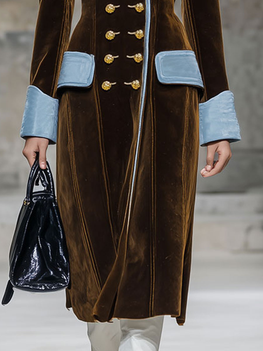 Veste en Velours Chocolat Brun avec Détails Rétro Bleus