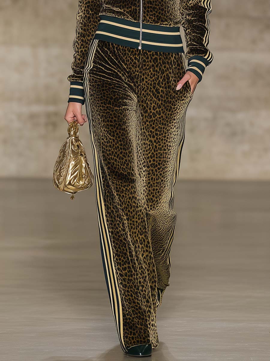 Ensemble Vintage Chic : Sweat à Capuche et Pantalon en Velours Imprimé Léopard Vert