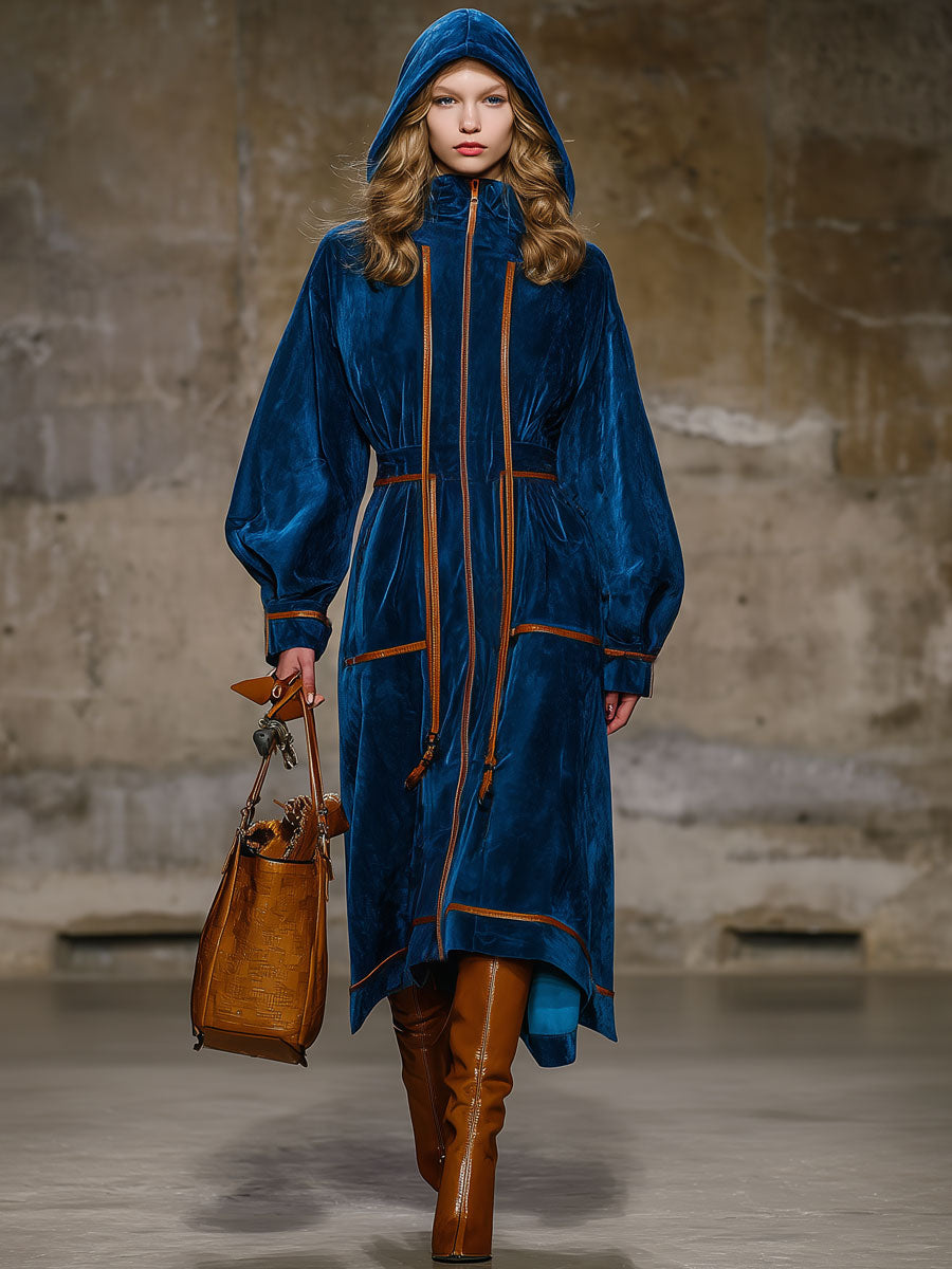Robe Midi en Velours Bleu Nuit avec Cape Élégante et Finitions Marron