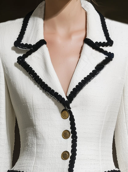 Chic Veste en Laine Blanche avec Détails en Bouton Noir