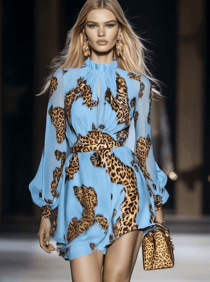 Élégante Robe Mini en Chiffon Bleu Ciel à Imprimé Léopard