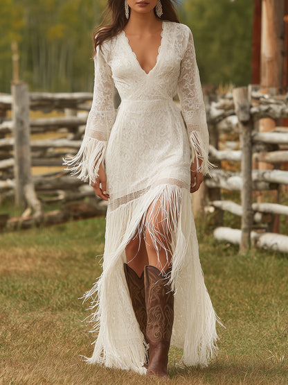 Robe Maxi Rétro en Dentelle Blanche à Manches Longues avec Décolleté en V et Franges - Jupe Courte Devant, Longue Derrière