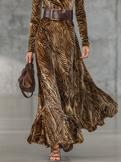 Robe Maxi Longue en Velours Doré à Imprimé Zèbre - Élégance Rétro