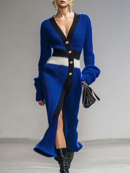 Robe Midi Tricotée Bleu Royal avec Col V et Détails de Boutonnage Oblique