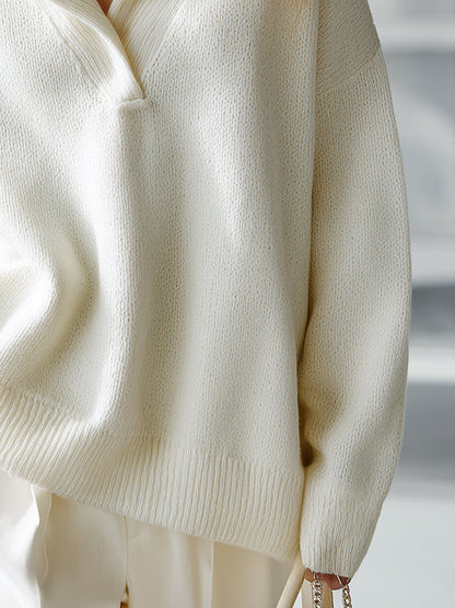 Pull-over en tricot blanc au col rabattu chic et tendance
