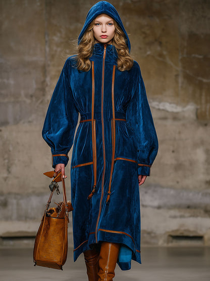 Robe Midi en Velours Bleu Nuit à Manches Longues avec Cape Élégante et Détails Marron