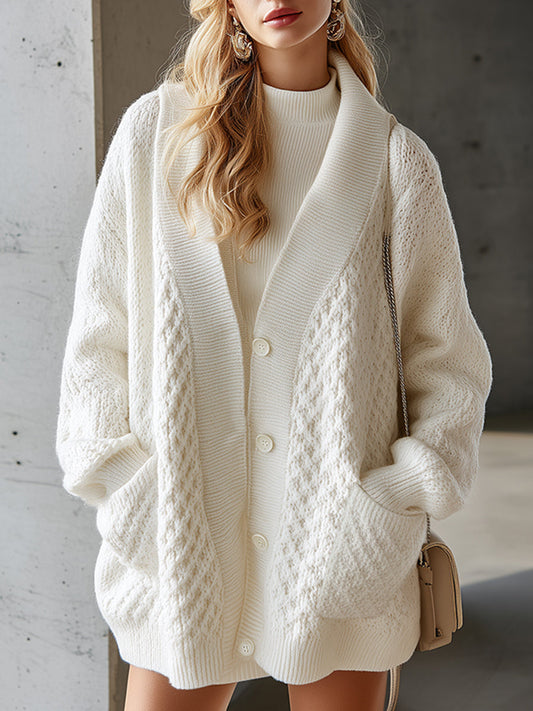 Élégant Cardigan Blanc en Tricot de Luxe